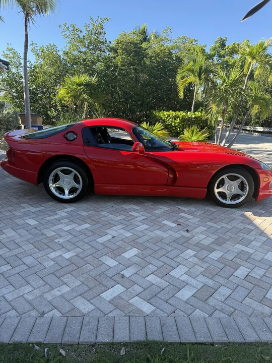 1998 Dodge Viper GTS 2nd Gen - Image 18 of 31