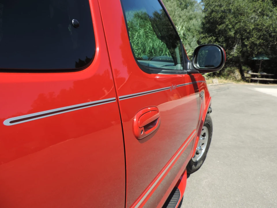 1998 Ford F-150 10th Gen - Image 23 of 31