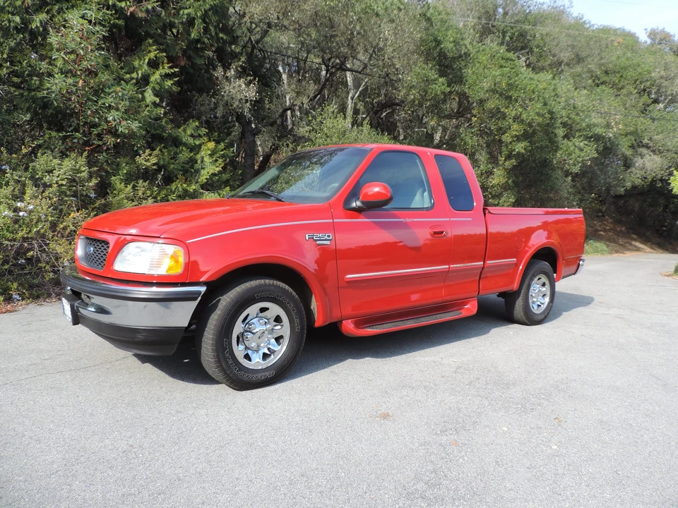 1998 Ford F-150 10th Gen - Image 2 of 31