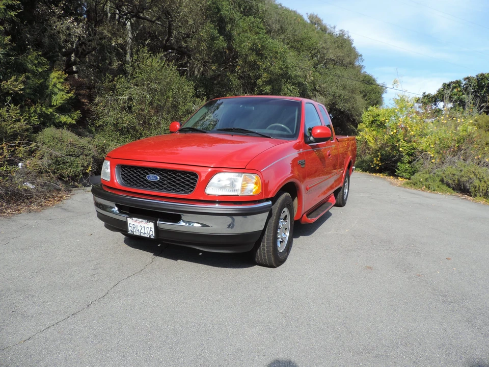 1998 Ford F-150 10th Gen - Image 3 of 31