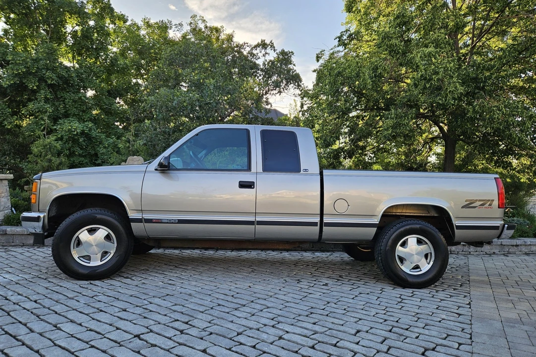 1998 GMC Sierra 1st Gen - Image 4 of 31