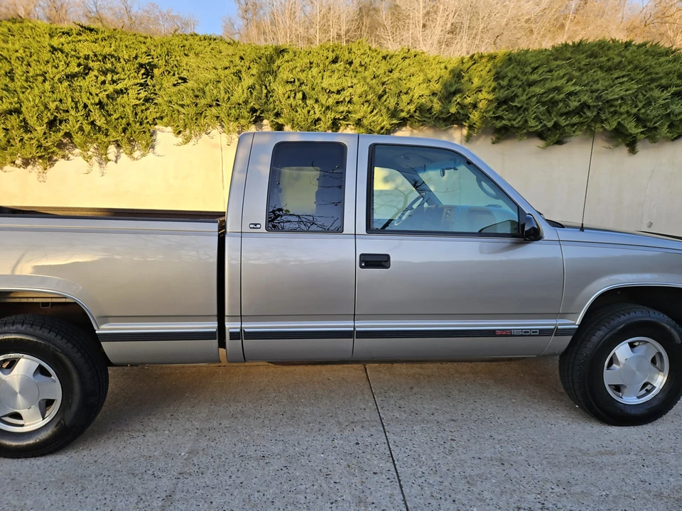 1998 GMC Sierra 1st Gen - Image 29 of 31