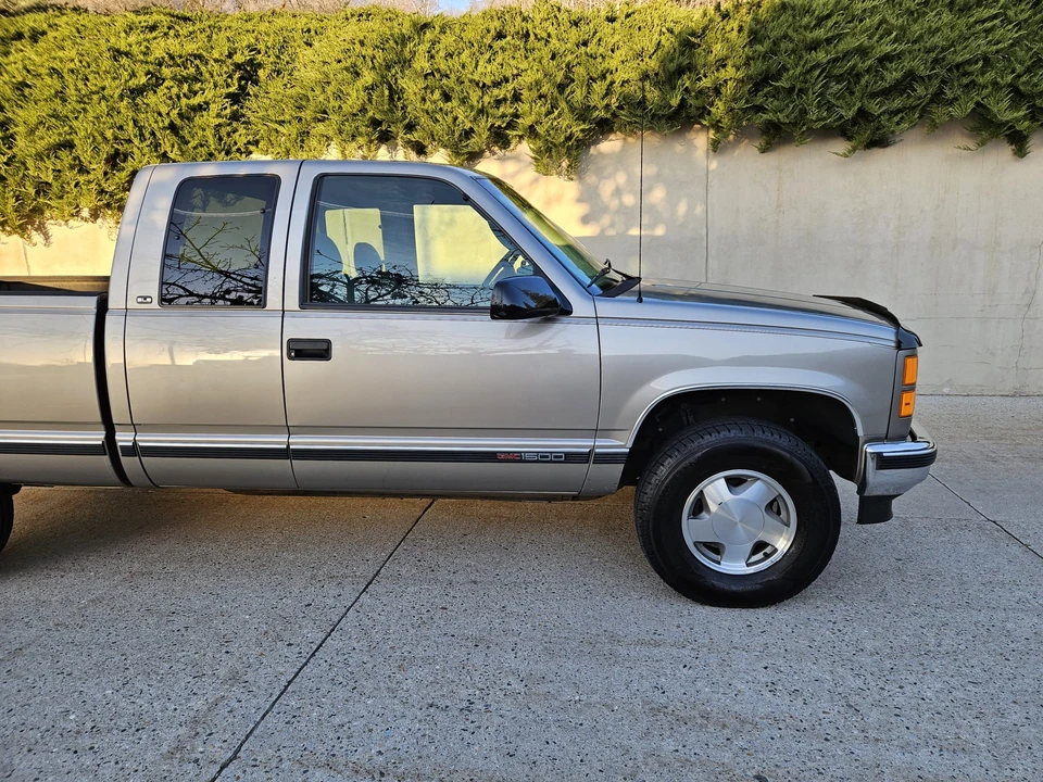 1998 GMC Sierra 1st Gen - Image 30 of 31