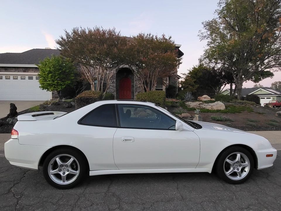 1998 Honda Prelude 5th Gen - Image 12 of 31
