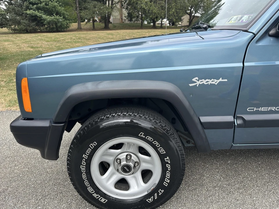 1998 Jeep XJ Cherokee - Image 10 of 31