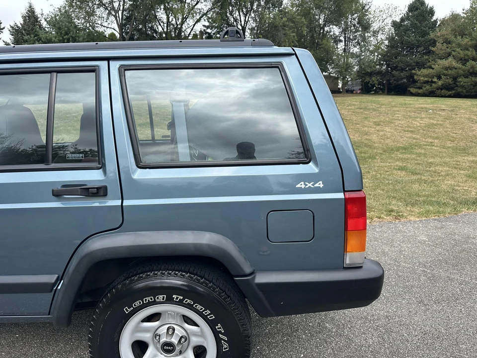 1998 Jeep XJ Cherokee - Image 20 of 31