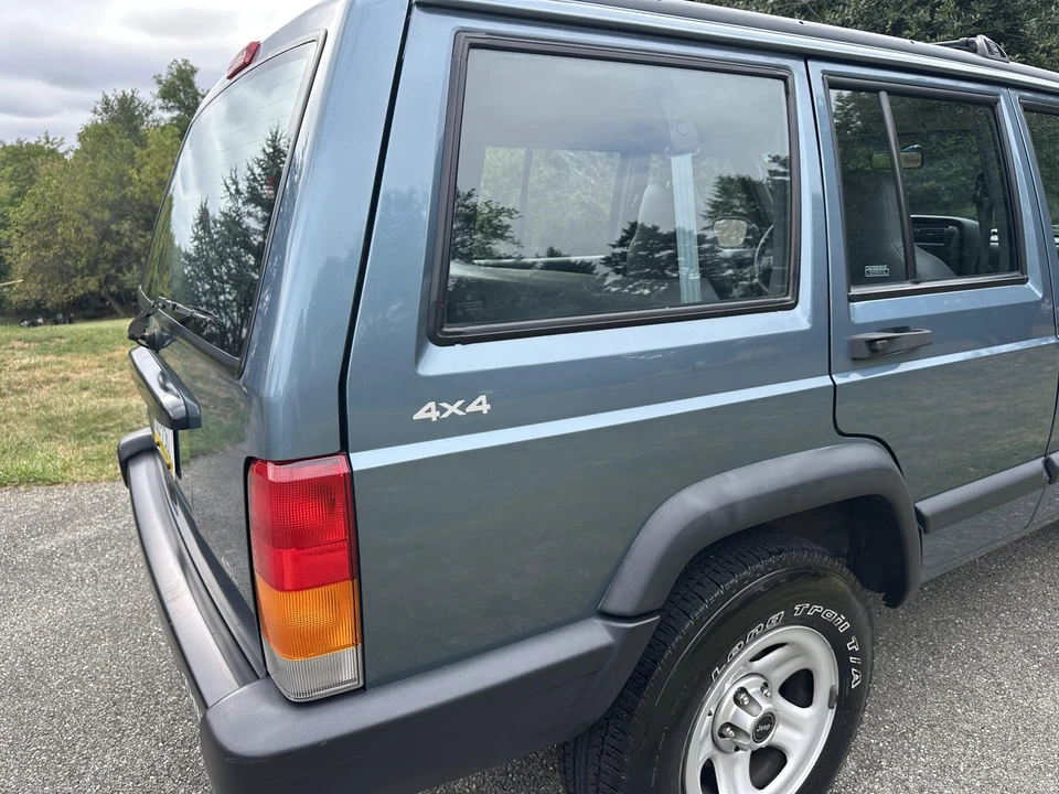 1998 Jeep XJ Cherokee - Image 24 of 31