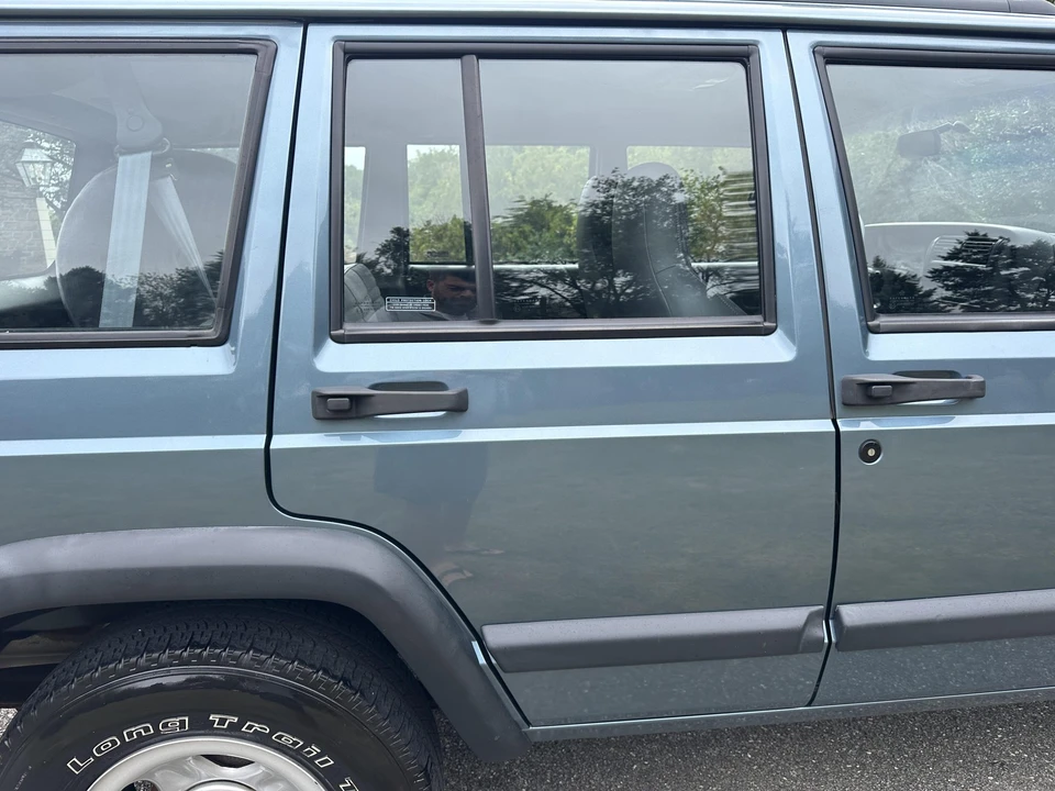 1998 Jeep XJ Cherokee - Image 26 of 31