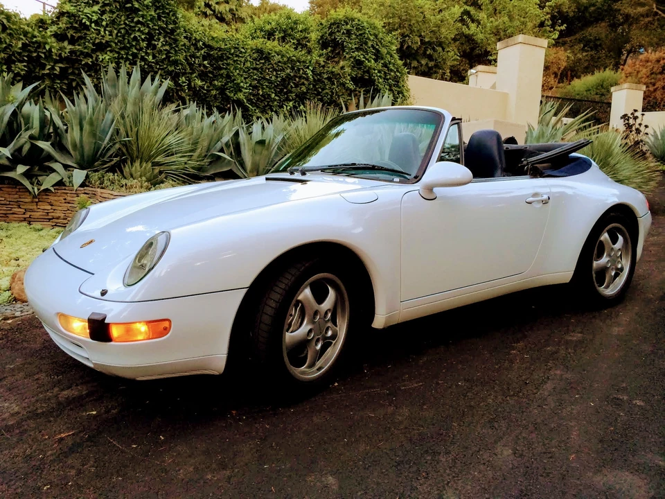 1998 Porsche 993 Carrera - Image 2 of 31