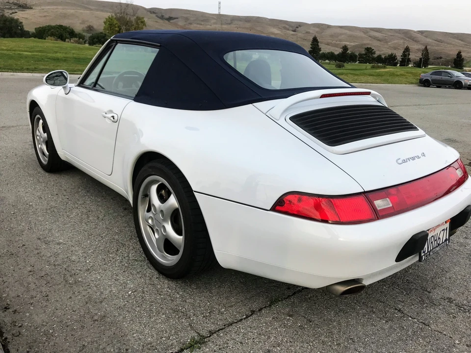 1998 Porsche 993 Carrera - Image 10 of 31
