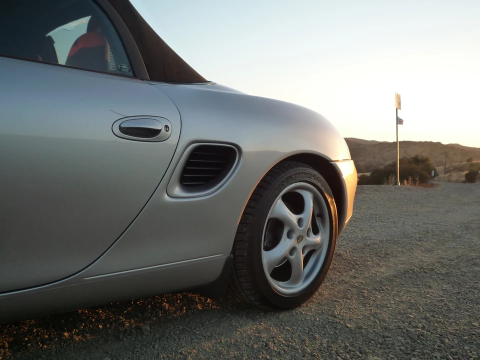 1998 Porsche 986 Boxster - Image 24 of 31