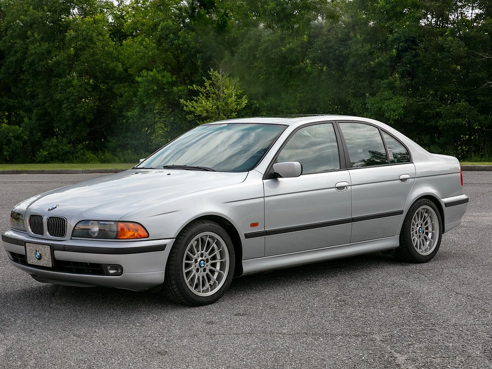 1999 BMW E39 540i - Image 2 of 31