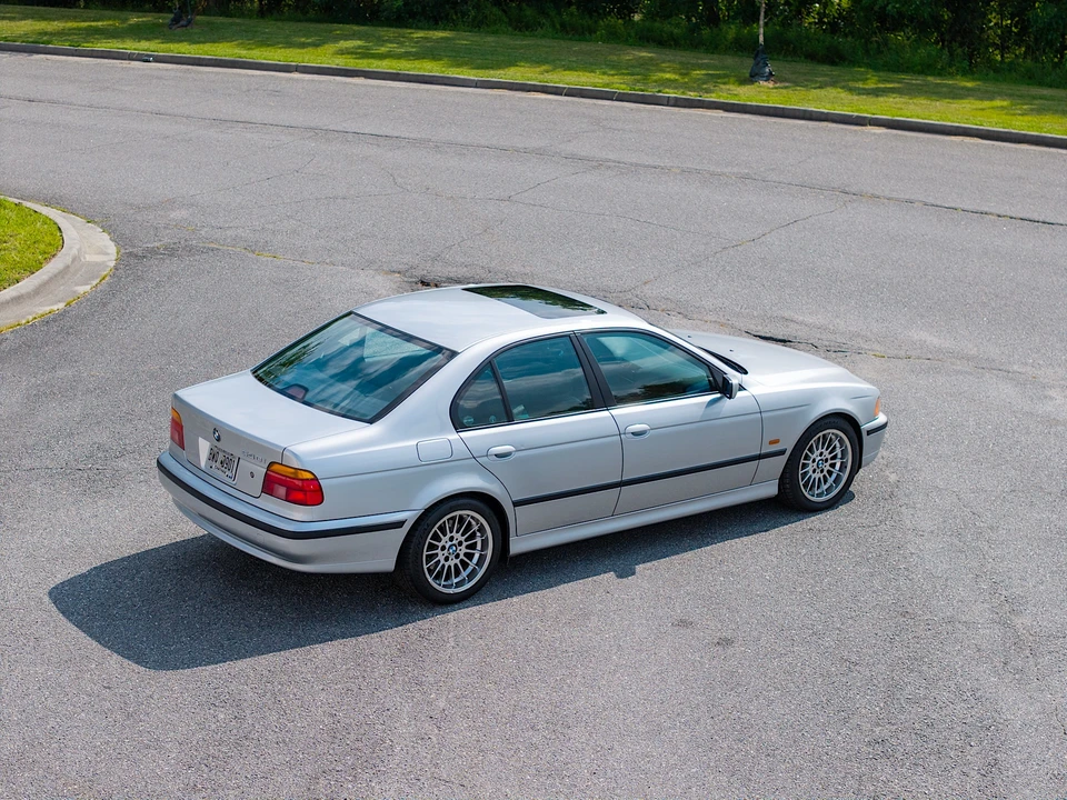 1999 BMW E39 540i - Image 20 of 31