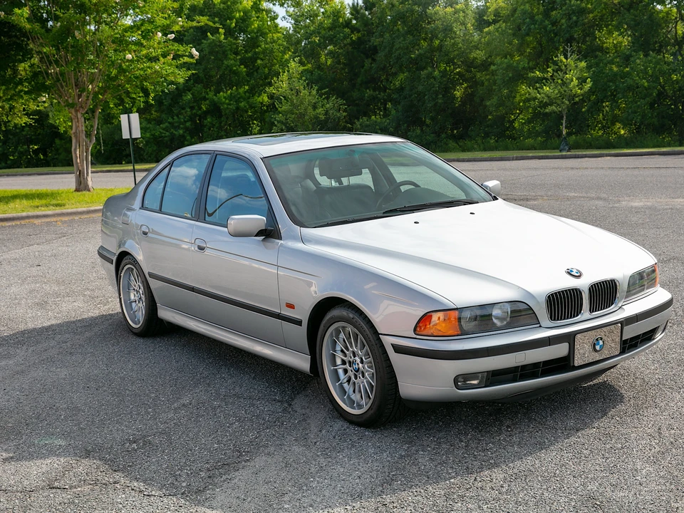 1999 BMW E39 540i - Image 10 of 31