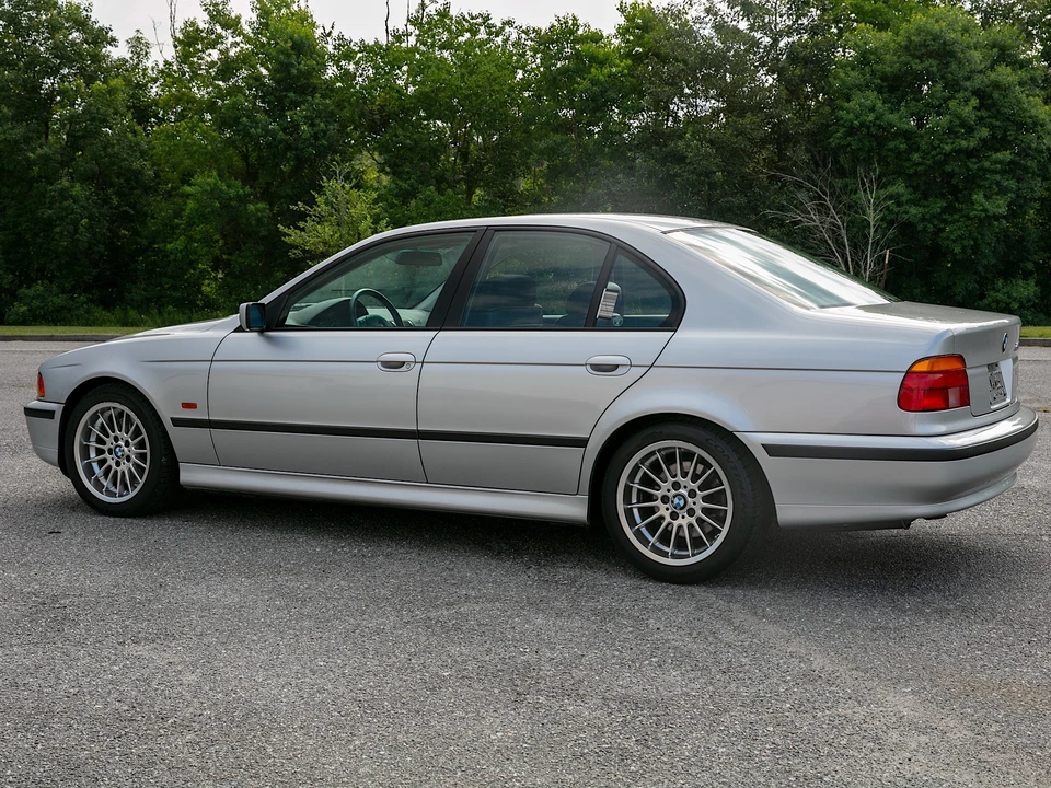 1999 BMW E39 540i - Image 3 of 31