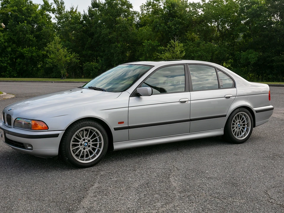 1999 BMW E39 540i - Image 13 of 31