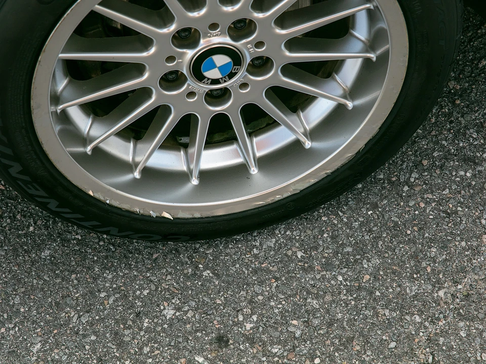 1999 BMW E39 540i - Image 27 of 31