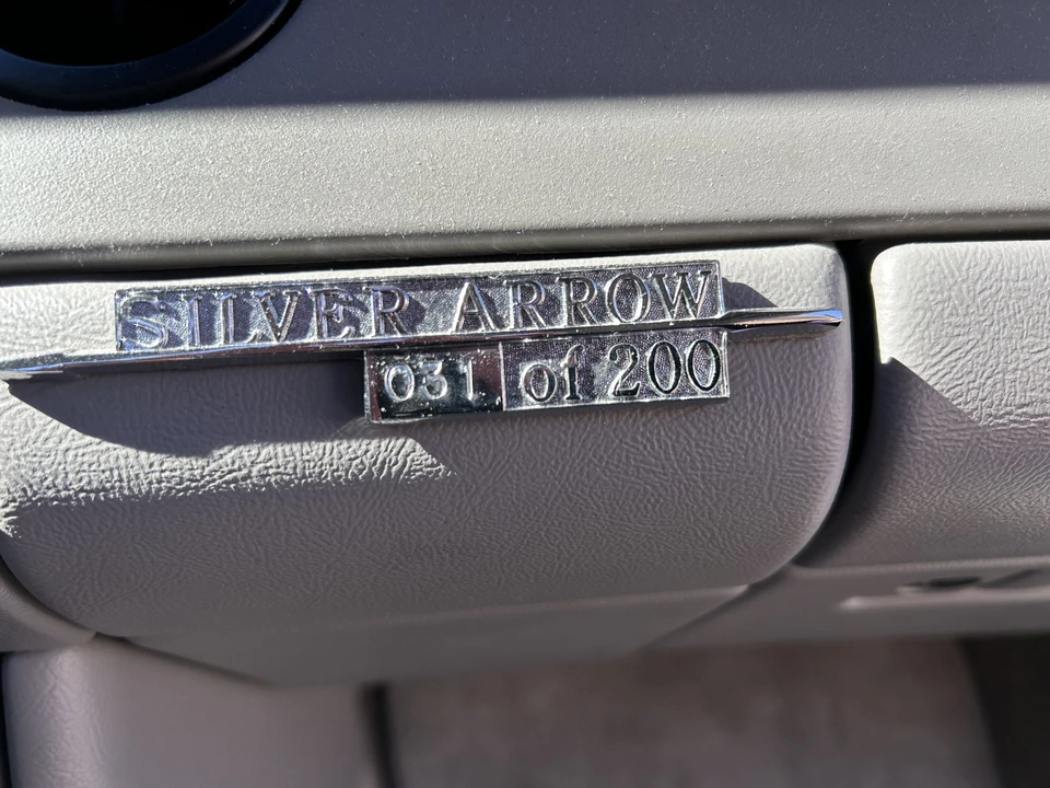 1999 Buick Riviera 8th Gen - Image 25 of 31