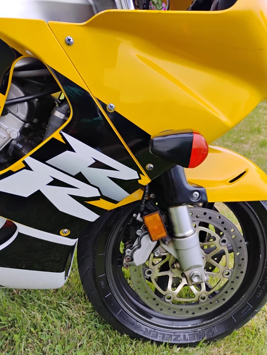 1999 Honda CBR - Image 20 of 30