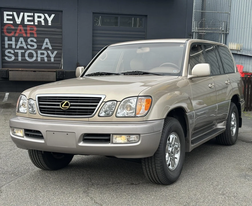 1999 Lexus LX 2nd Gen - Image 12 of 31