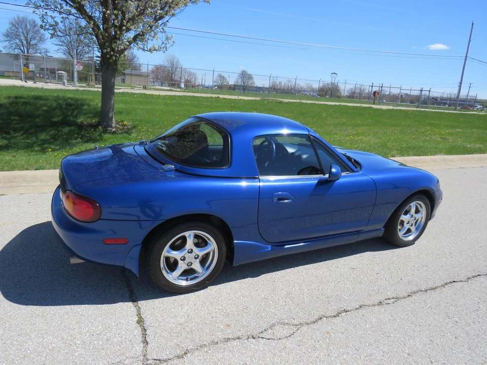 1999 Mazda NB MX-5 Miata - Image 11 of 31