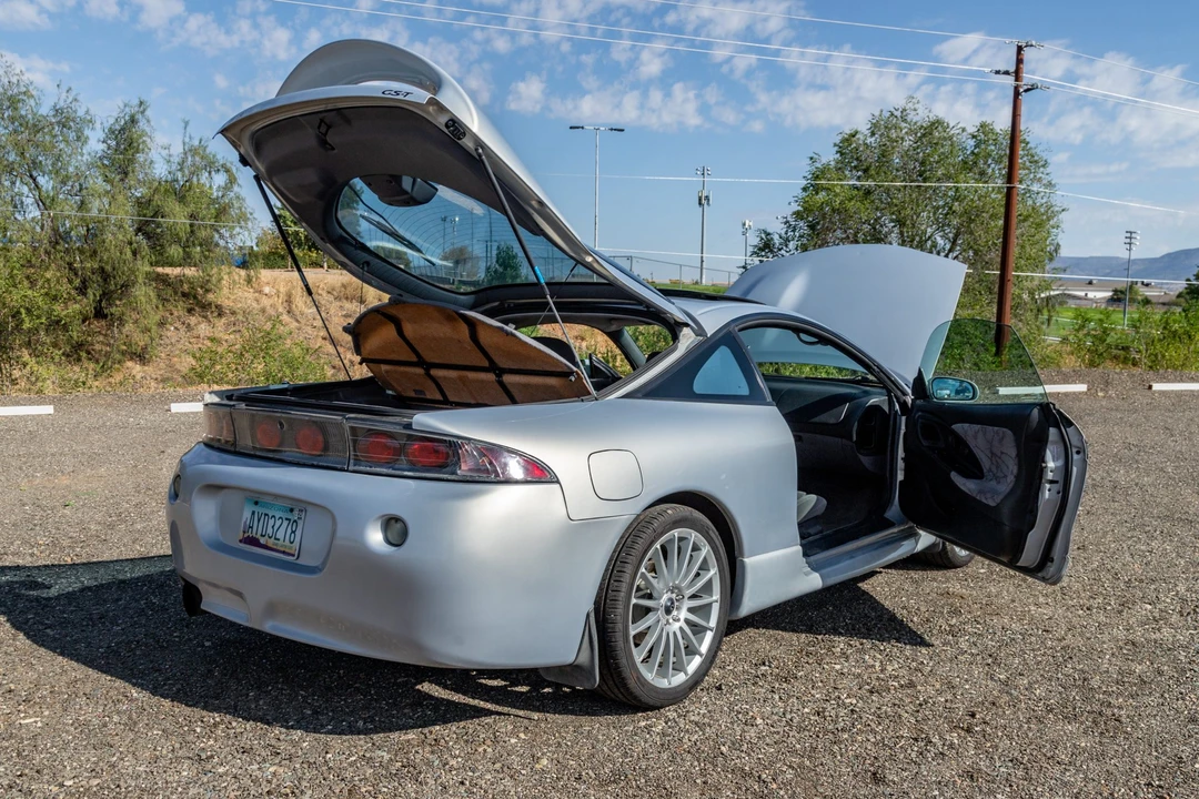 1999 Mitsubishi Eclipse 2nd Gen - Image 13 of 31
