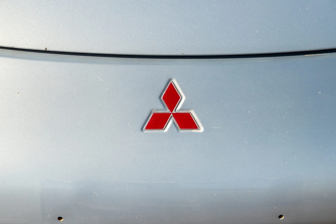 1999 Mitsubishi Eclipse 2nd Gen - Image 28 of 31