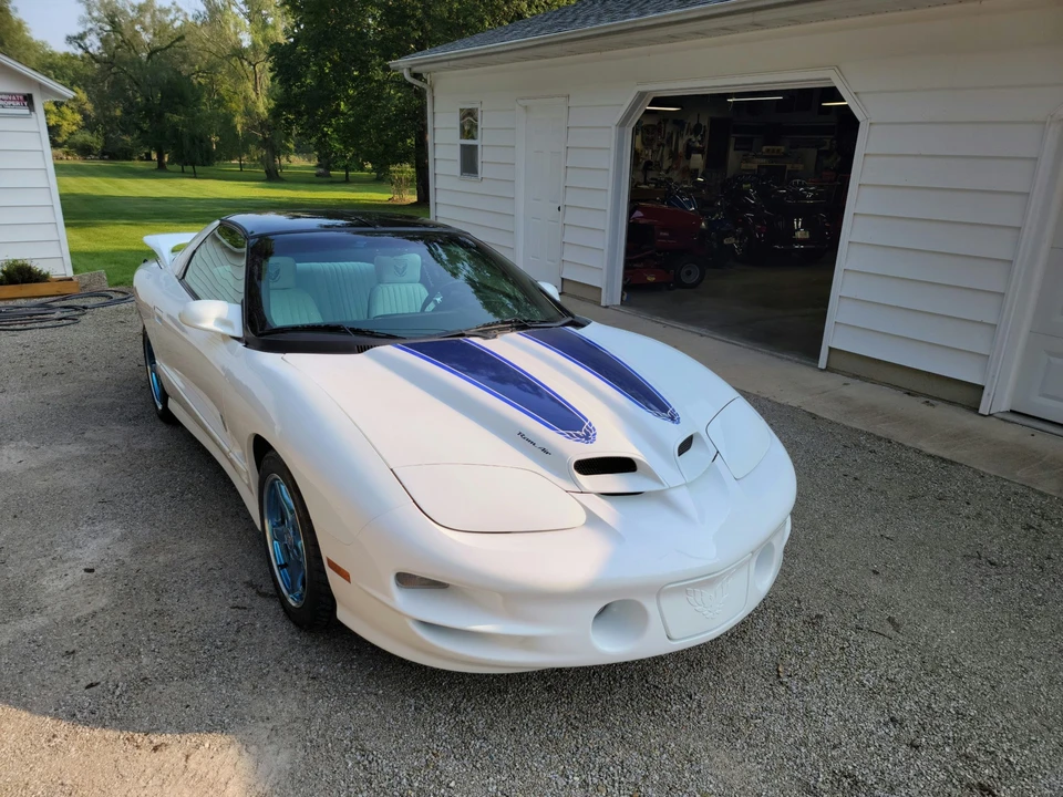 1999 Pontiac Firebird Trans Am 4th Gen - Image 17 of 31