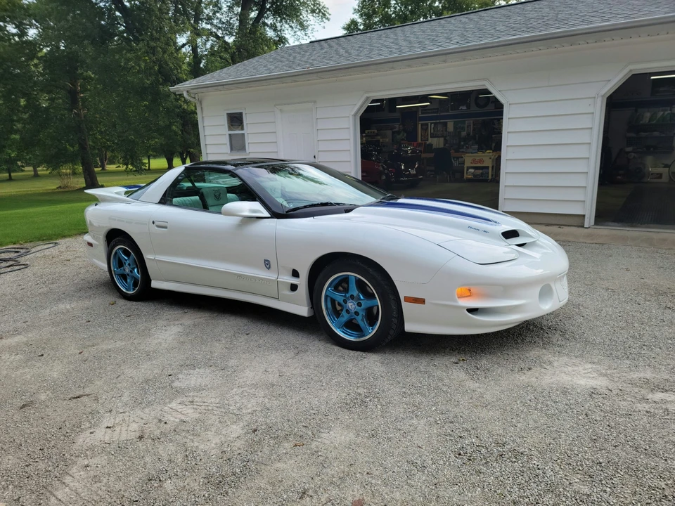 1999 Pontiac Firebird Trans Am 4th Gen - Image 16 of 31