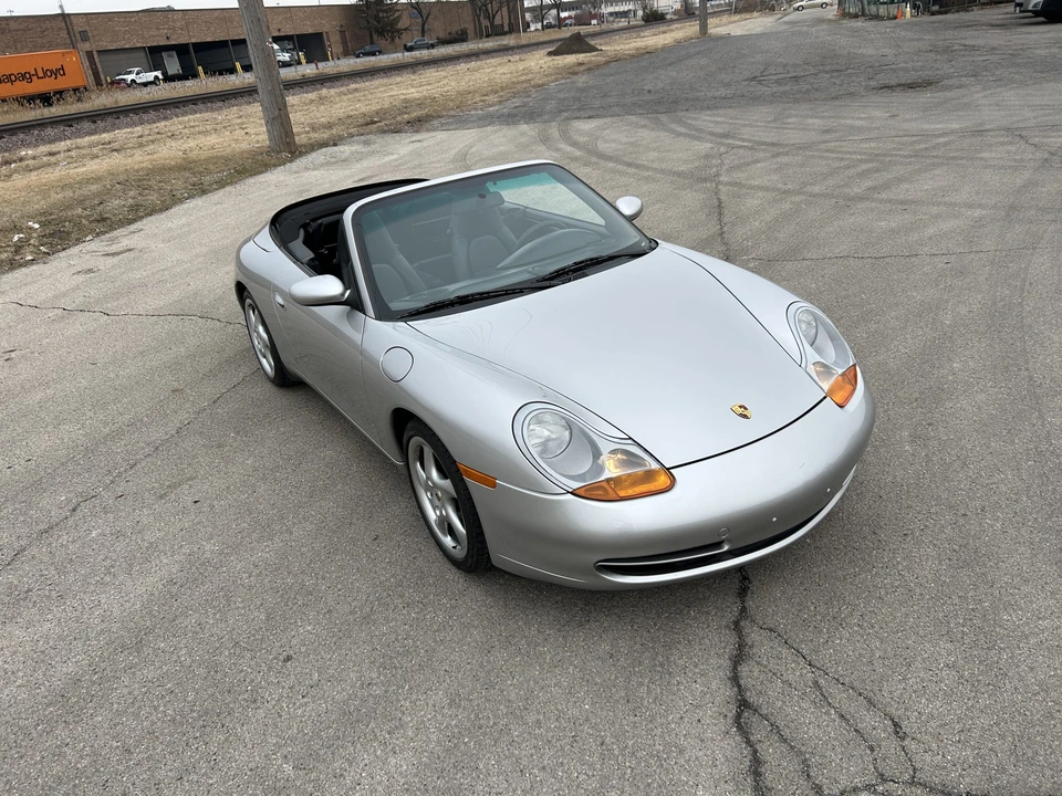 1999 Porsche 996 Carrera - Image 9 of 31