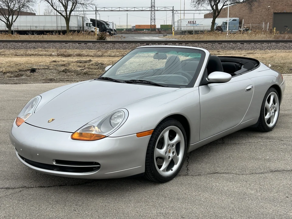 1999 Porsche 996 Carrera - Image 25 of 31