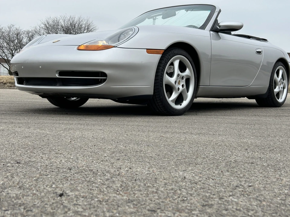 1999 Porsche 996 Carrera - Image 27 of 31