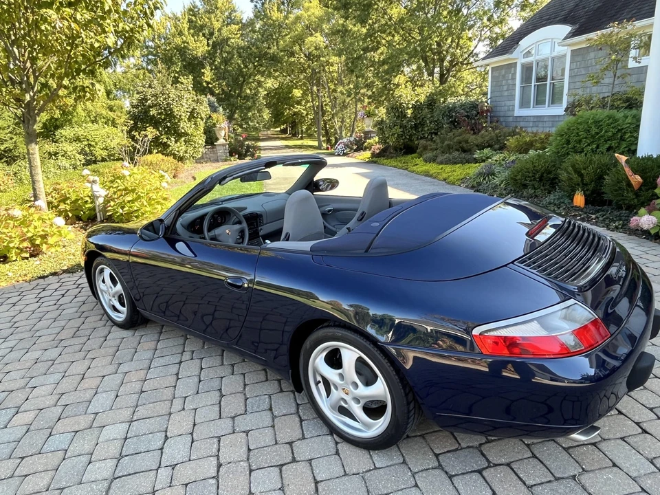 1999 Porsche 996 Carrera - Image 25 of 31