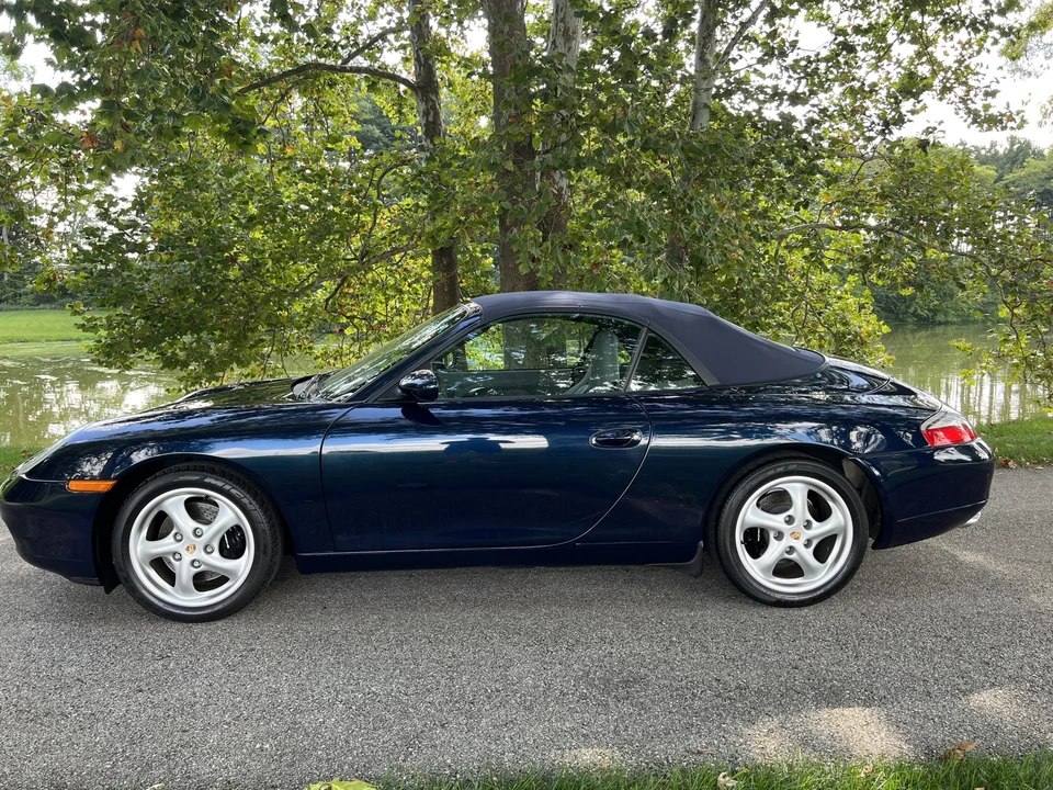 1999 Porsche 996 Carrera - Image 16 of 31