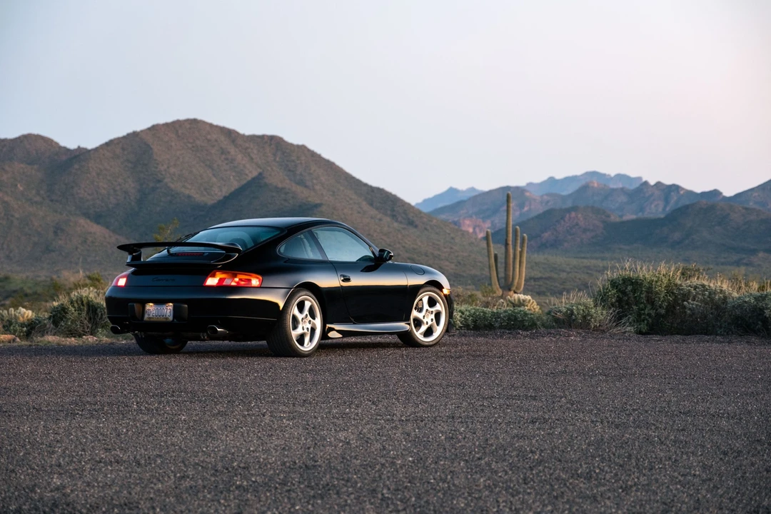 1999 Porsche 996 Carrera - Image 27 of 31