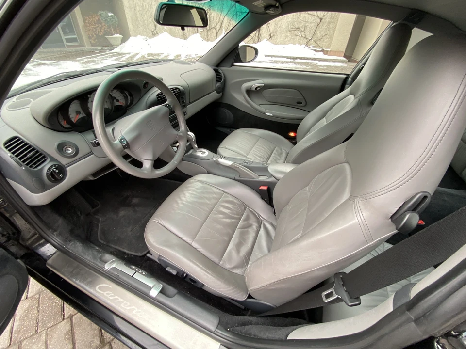1999 Porsche 996 Carrera - Image 24 of 31