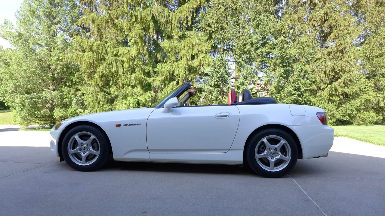 2001 Honda AP1 S2000 - Image 8 of 31
