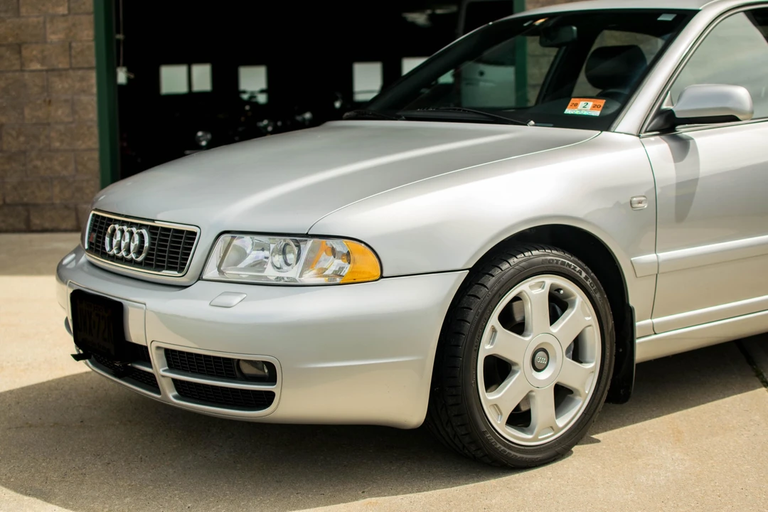 2000 Audi B5 S4 - Image 2 of 31