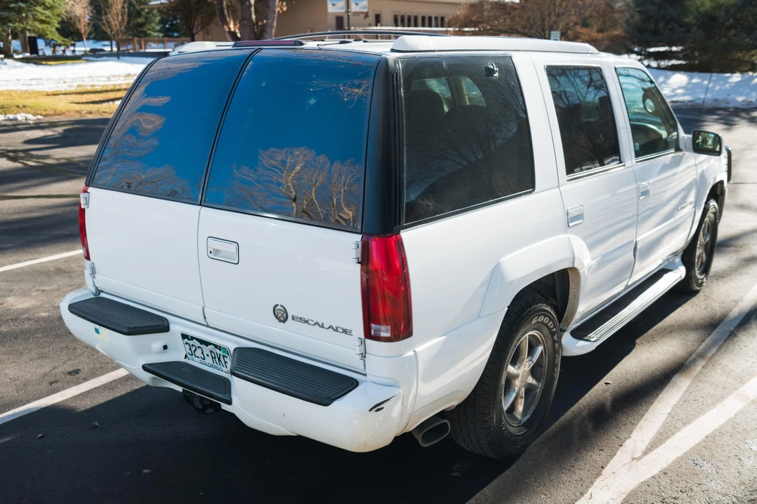 2000 Cadillac Escalade 1st Gen - Image 18 of 31