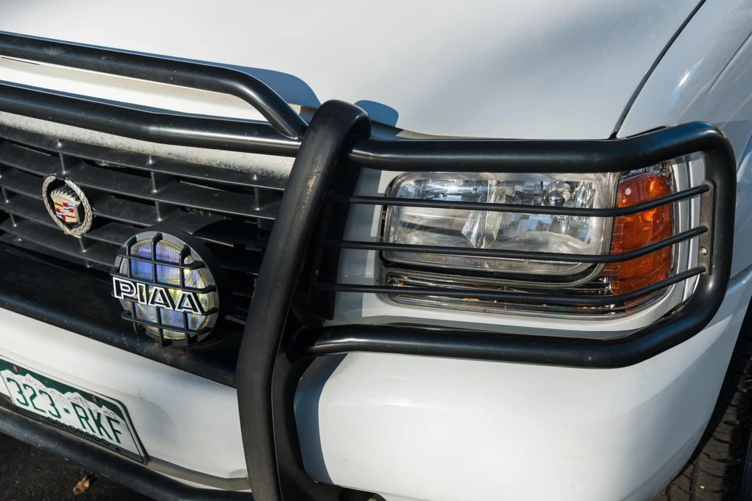 2000 Cadillac Escalade 1st Gen - Image 28 of 31