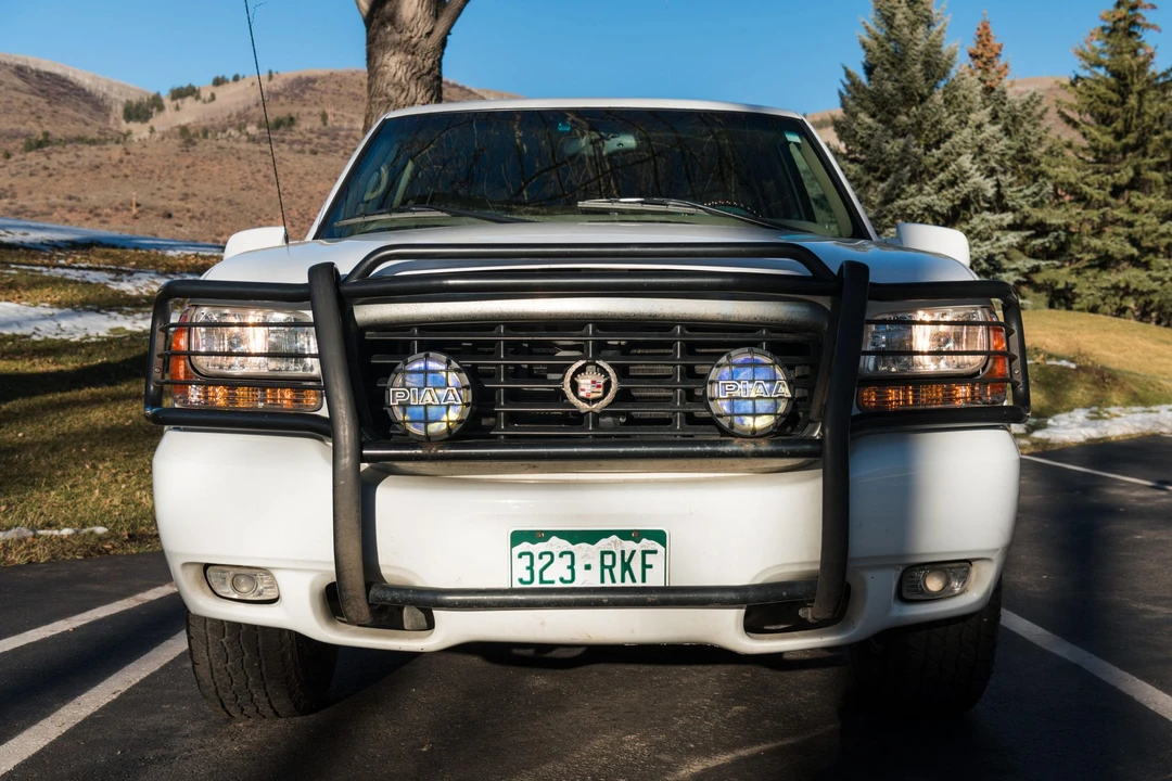 2000 Cadillac Escalade 1st Gen - Image 6 of 31