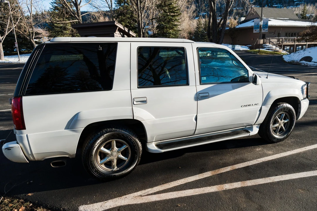 2000 Cadillac Escalade 1st Gen - Image 20 of 31