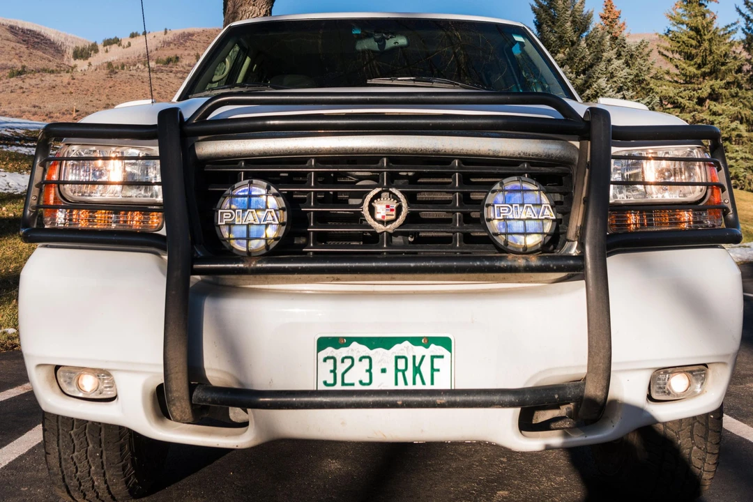 2000 Cadillac Escalade 1st Gen - Image 9 of 31