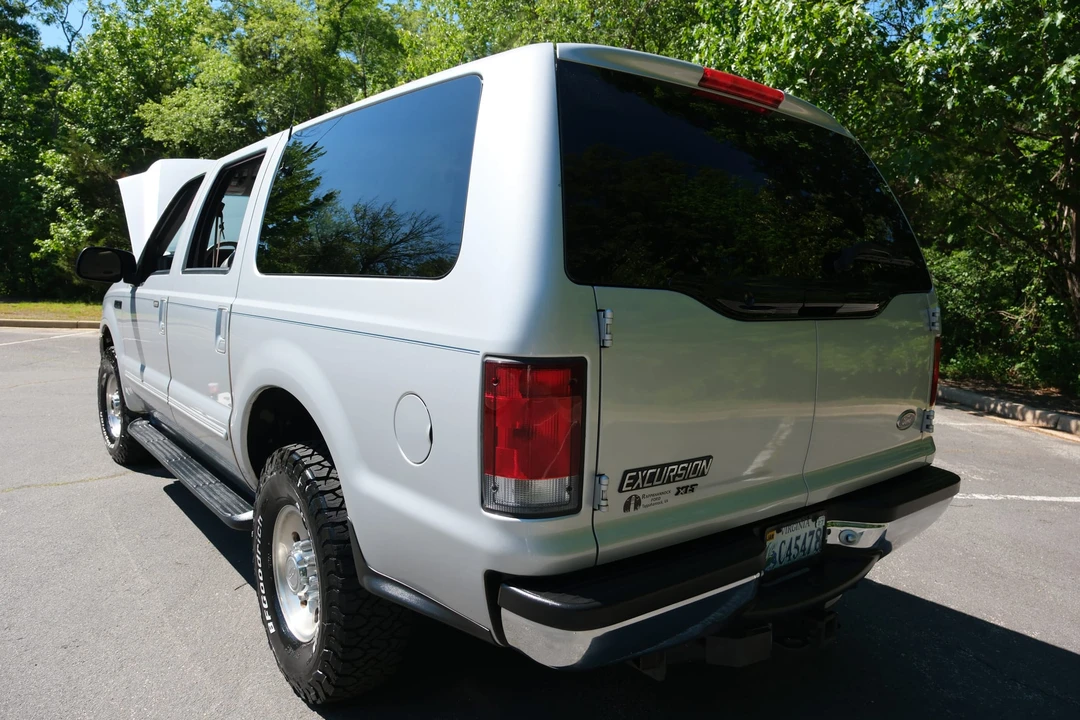 2000 Ford Excursion - Image 9 of 31