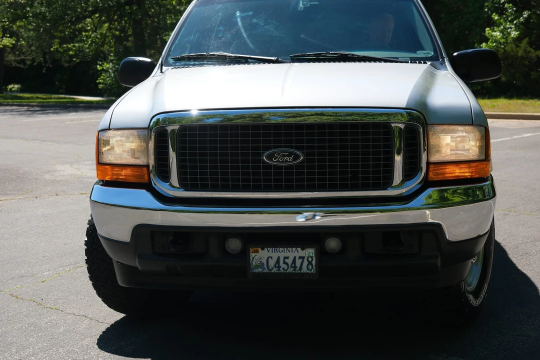 2000 Ford Excursion - Image 23 of 31