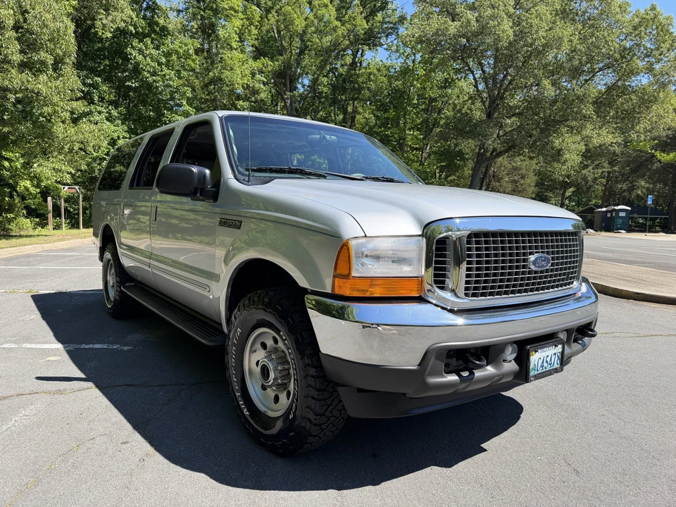 2000 Ford Excursion - Image 22 of 31