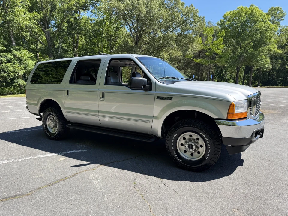 2000 Ford Excursion - Image 21 of 31