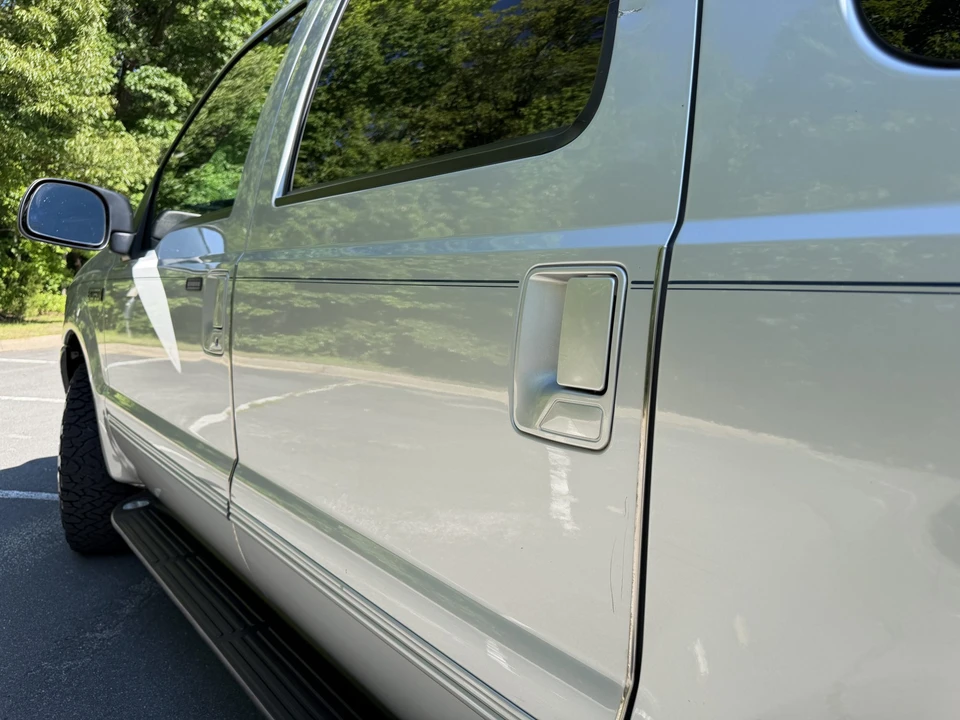 2000 Ford Excursion - Image 24 of 31