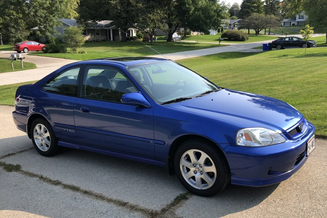2000 Honda EM1 Civic Si - Image 2 of 31