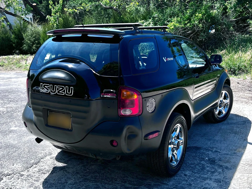 2000 Isuzu VehiCROSS - Image 10 of 31